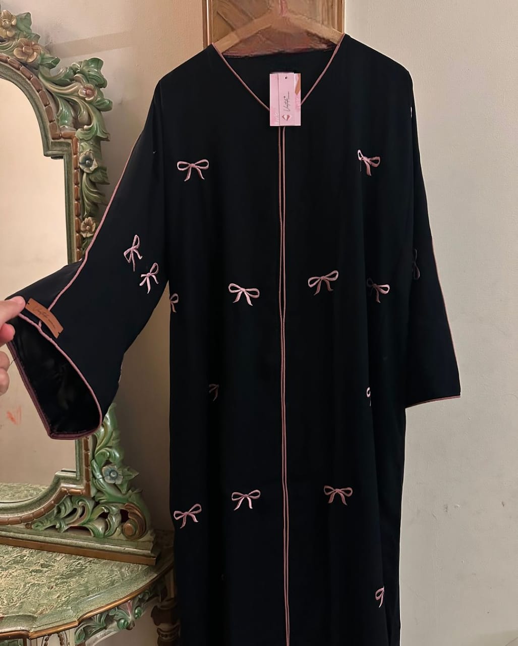 Turkiye 🎀🎗️Coquette Abaya Bow Embroidery Kaftan Abaya 🎀 (Imported) (Korean Nida)